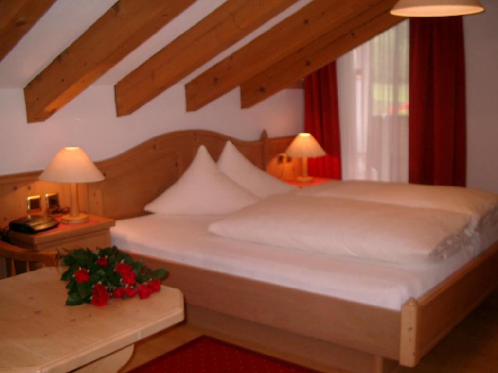 Hotel Camona & Apart Walserhof ザムナウン 部屋 写真
