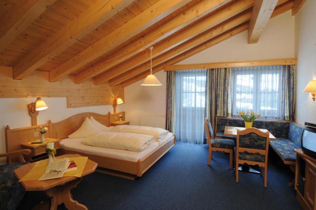 Hotel Camona & Apart Walserhof ザムナウン 部屋 写真