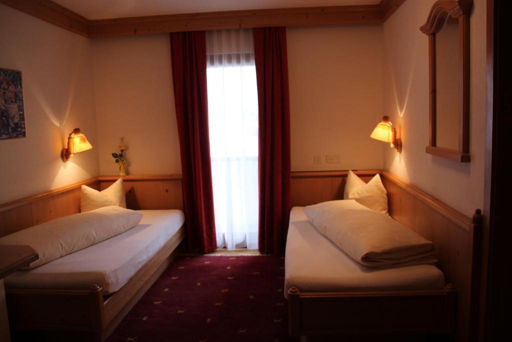 Hotel Camona & Apart Walserhof ザムナウン 部屋 写真