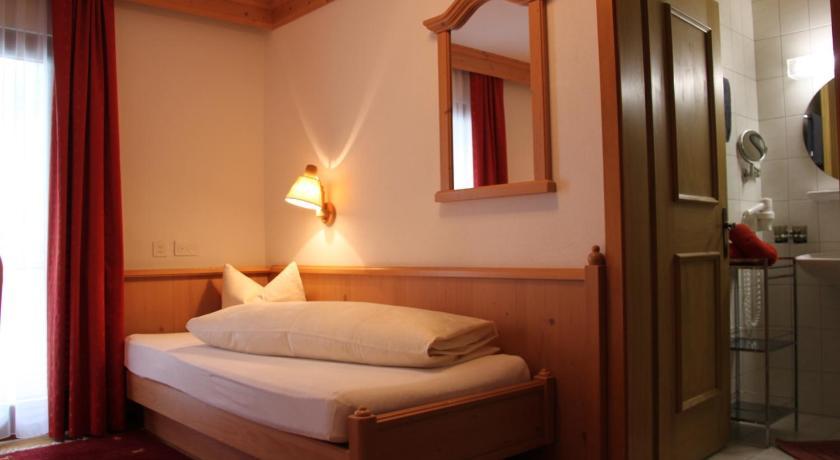 Hotel Camona & Apart Walserhof ザムナウン 部屋 写真