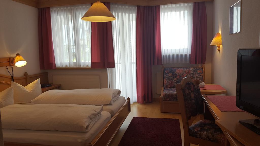 Hotel Camona & Apart Walserhof ザムナウン エクステリア 写真