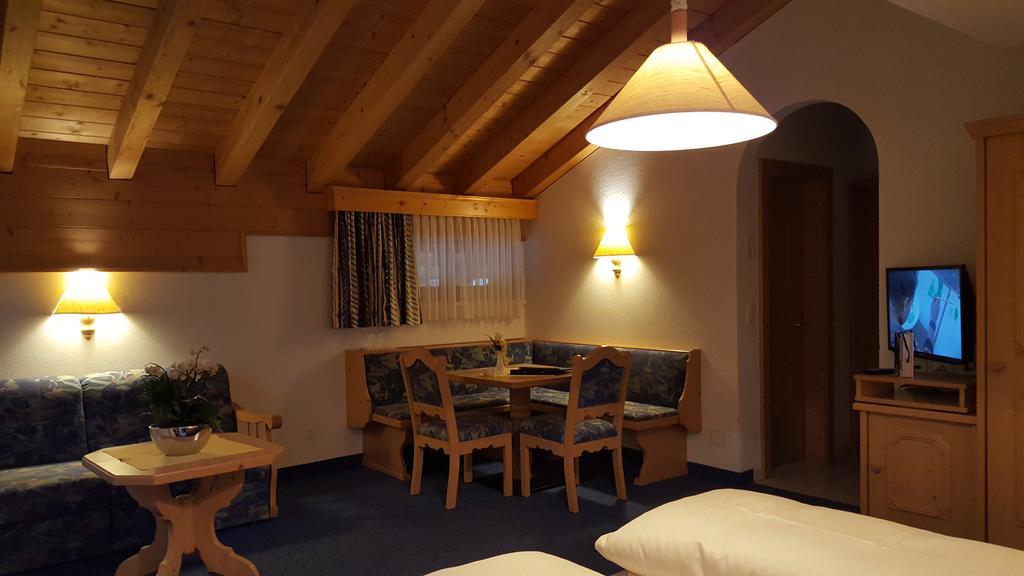 Hotel Camona & Apart Walserhof ザムナウン エクステリア 写真