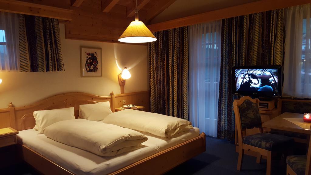 Hotel Camona & Apart Walserhof ザムナウン エクステリア 写真