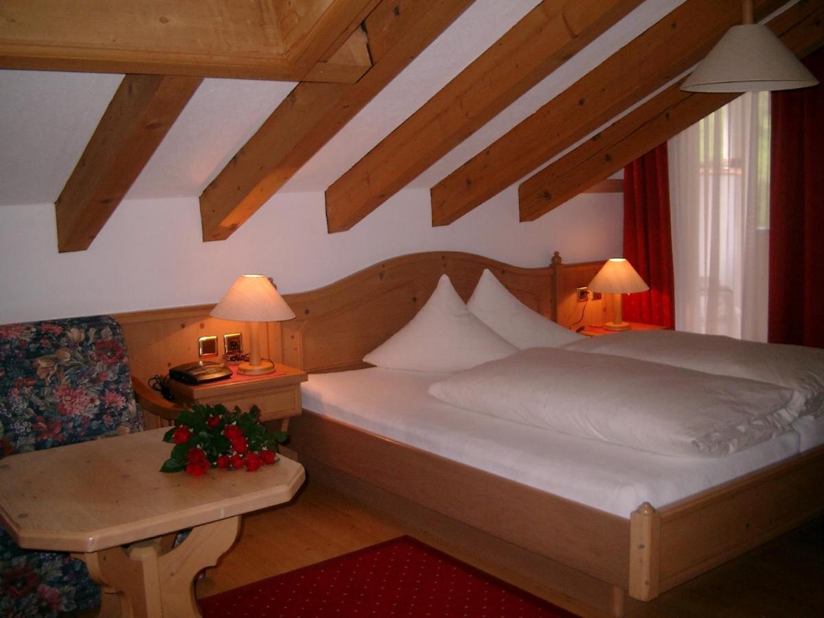 Hotel Camona & Apart Walserhof ザムナウン 部屋 写真